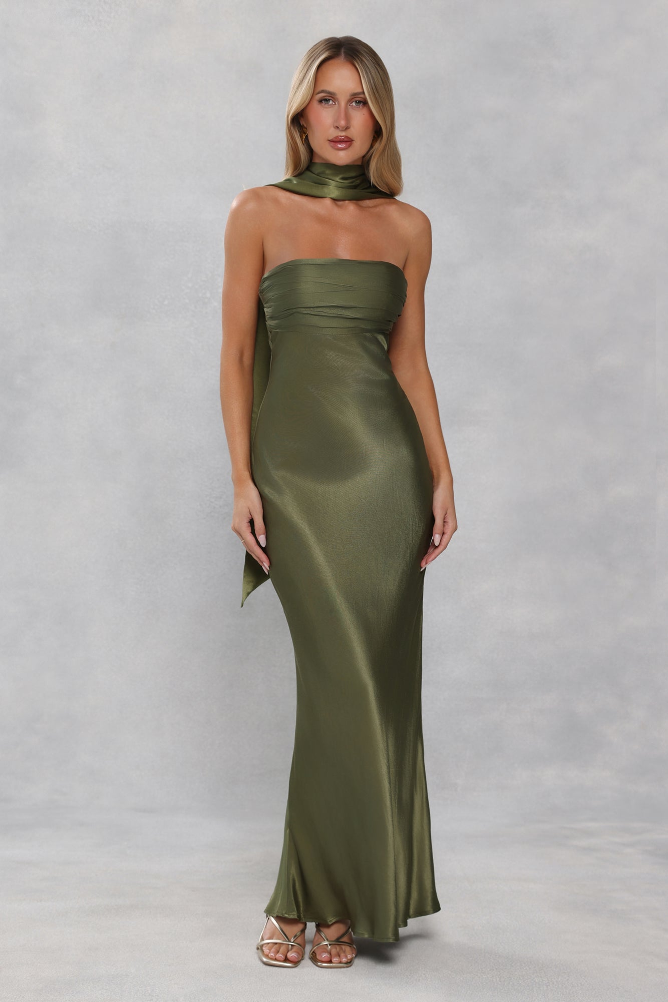 Satin Neck Scarf Olive Green