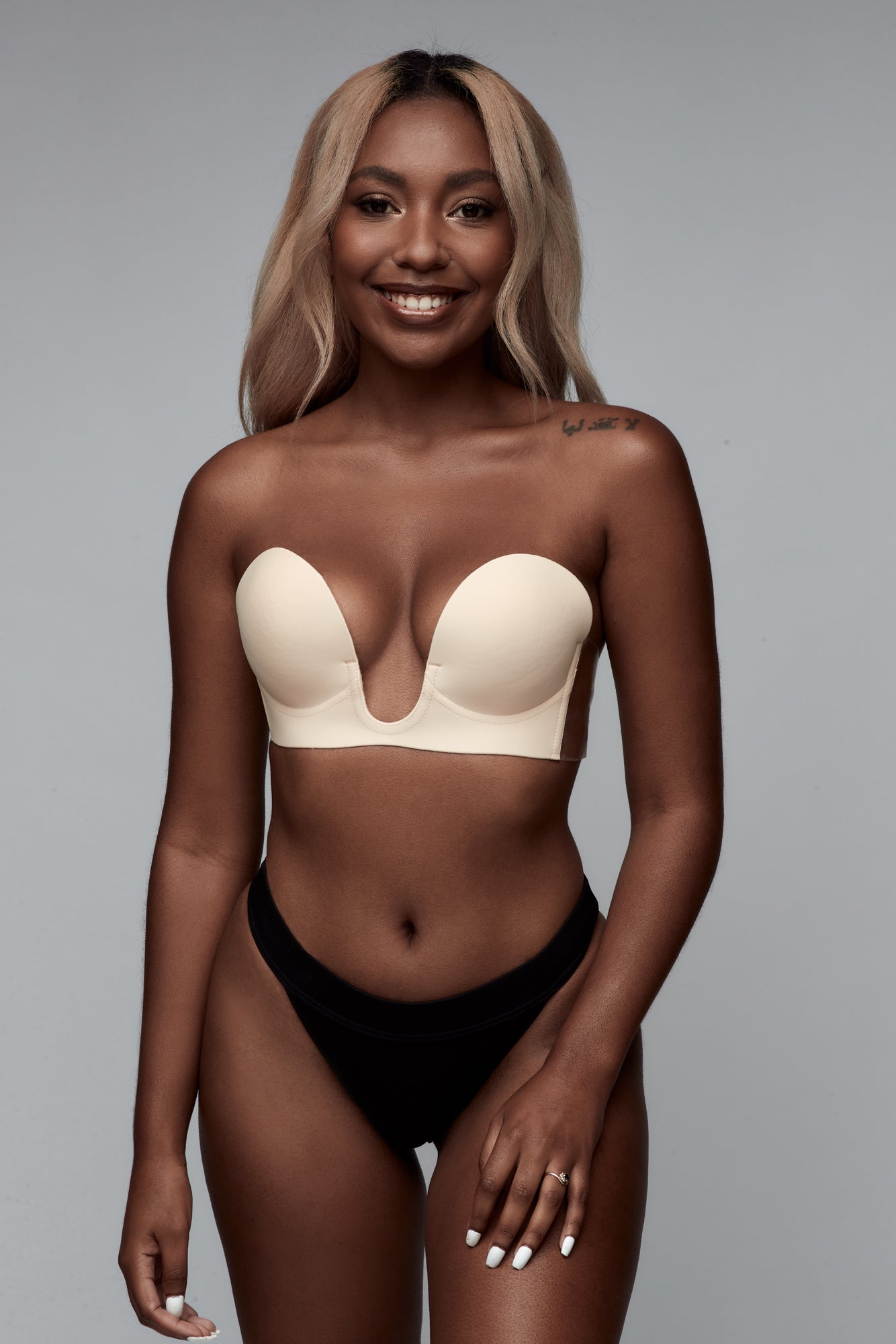 UNDERCOVER Style Helpers Brallelujah Hidden Bra Nude