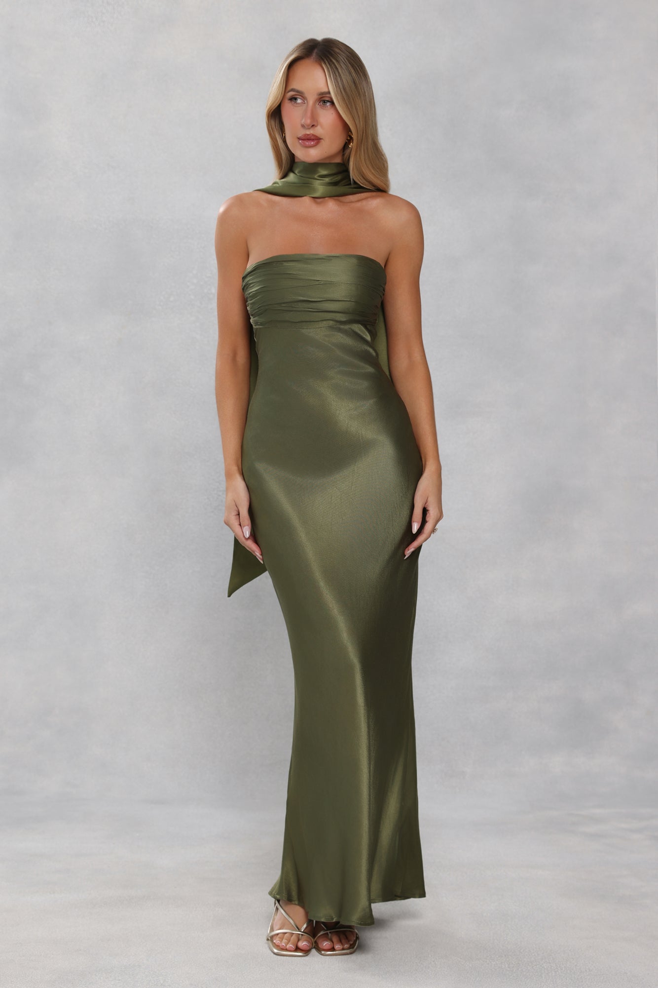 Satin Neck Scarf Olive Green