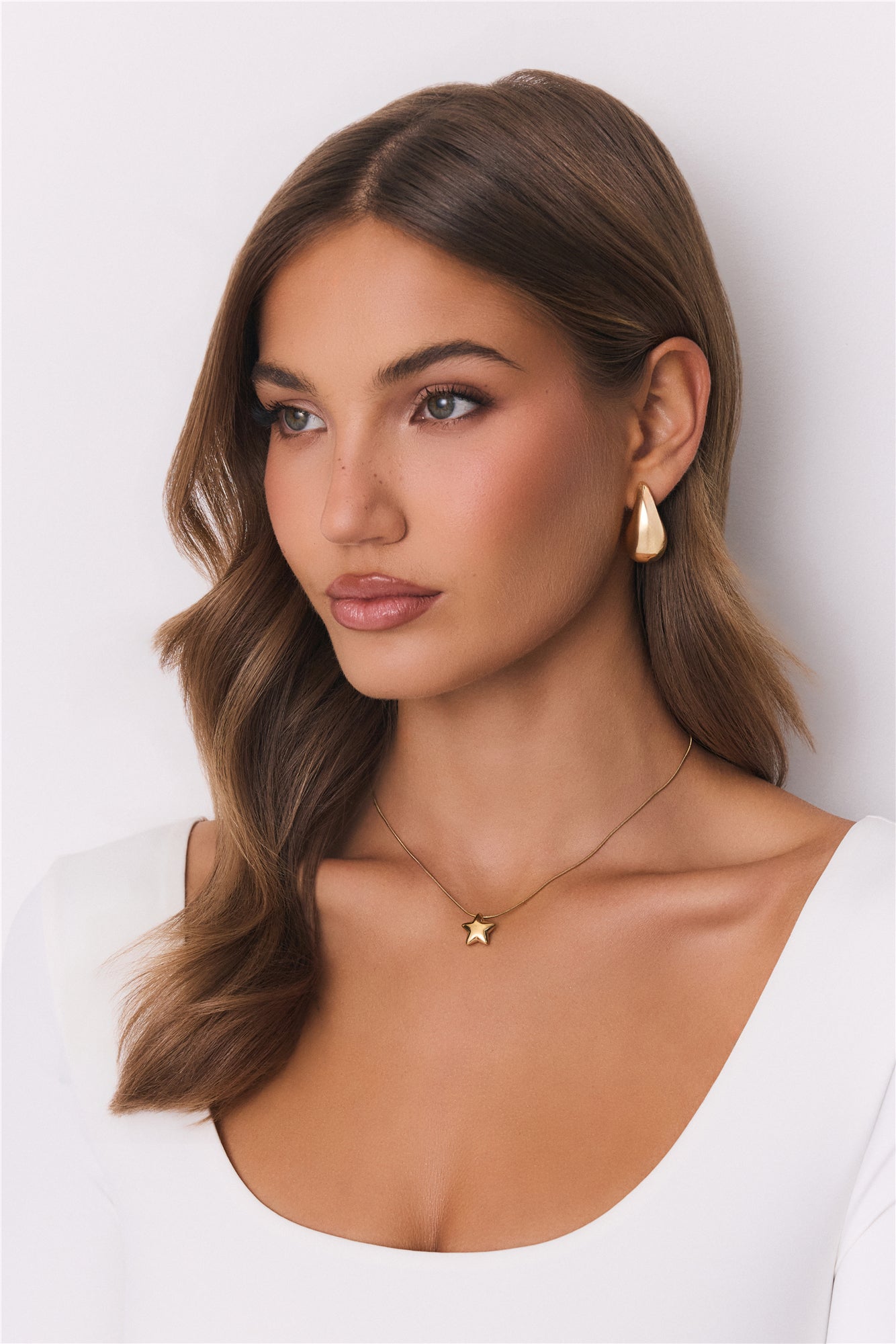 One Star Necklace Gold