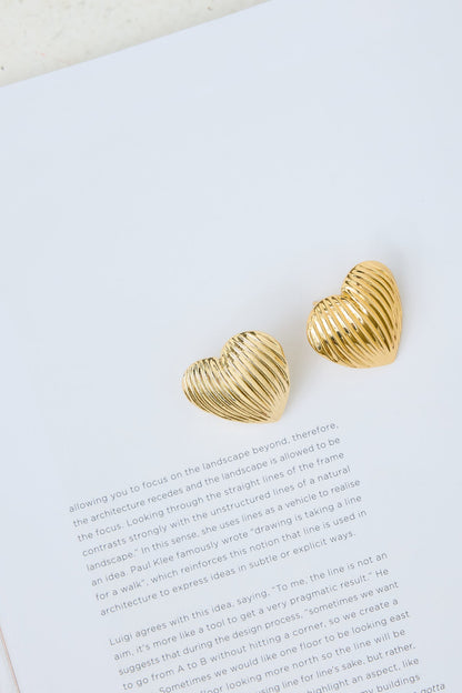 Feel The Love Earrings Gold