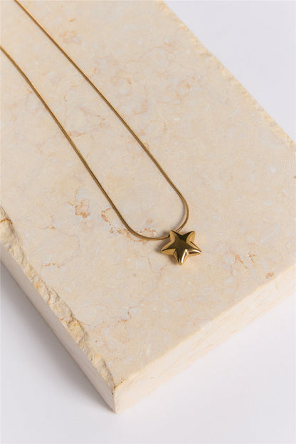 One Star Necklace Gold