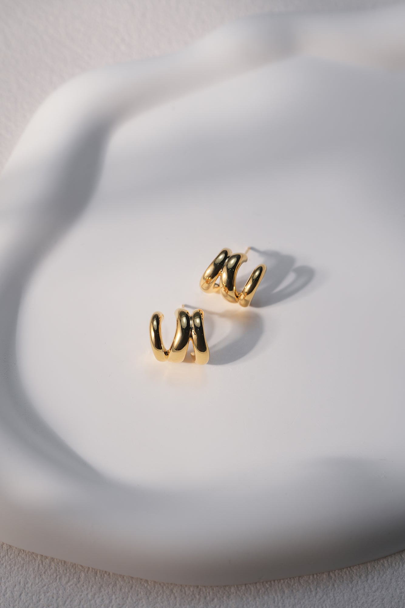 Talk About Me Earrings Gold